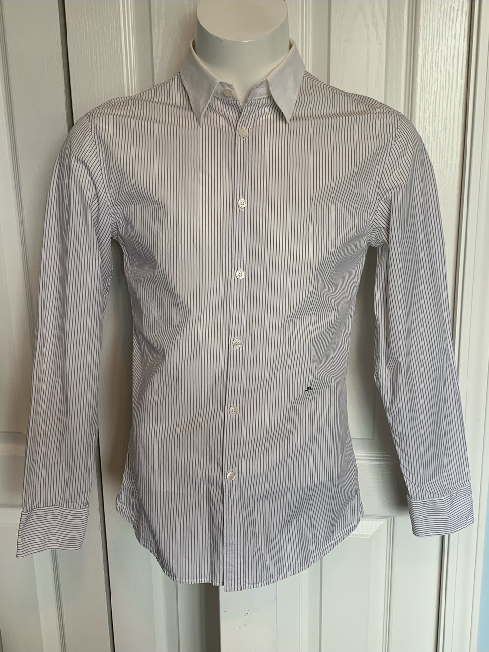 J. Lindeberg Men's Blue Pinstripe Dress Shirt - Classic Button-Down